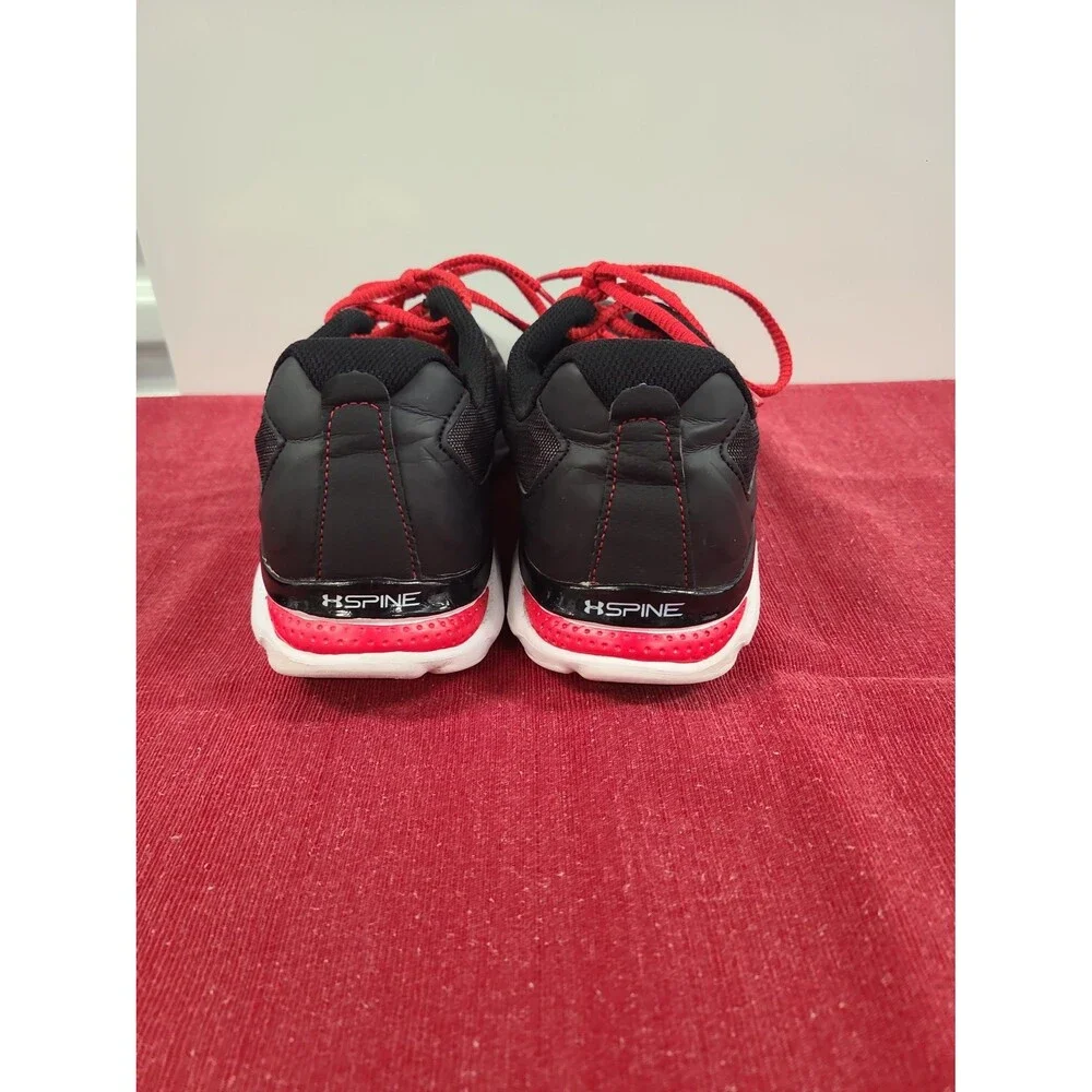 Under Armour Spine Men's Shoes Size 11 Black and Red